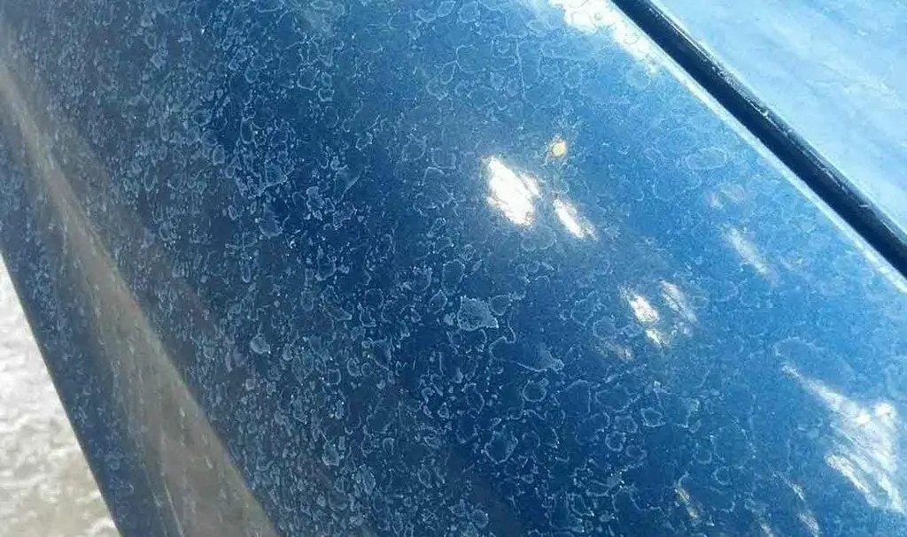 How to get water spots off car windows information